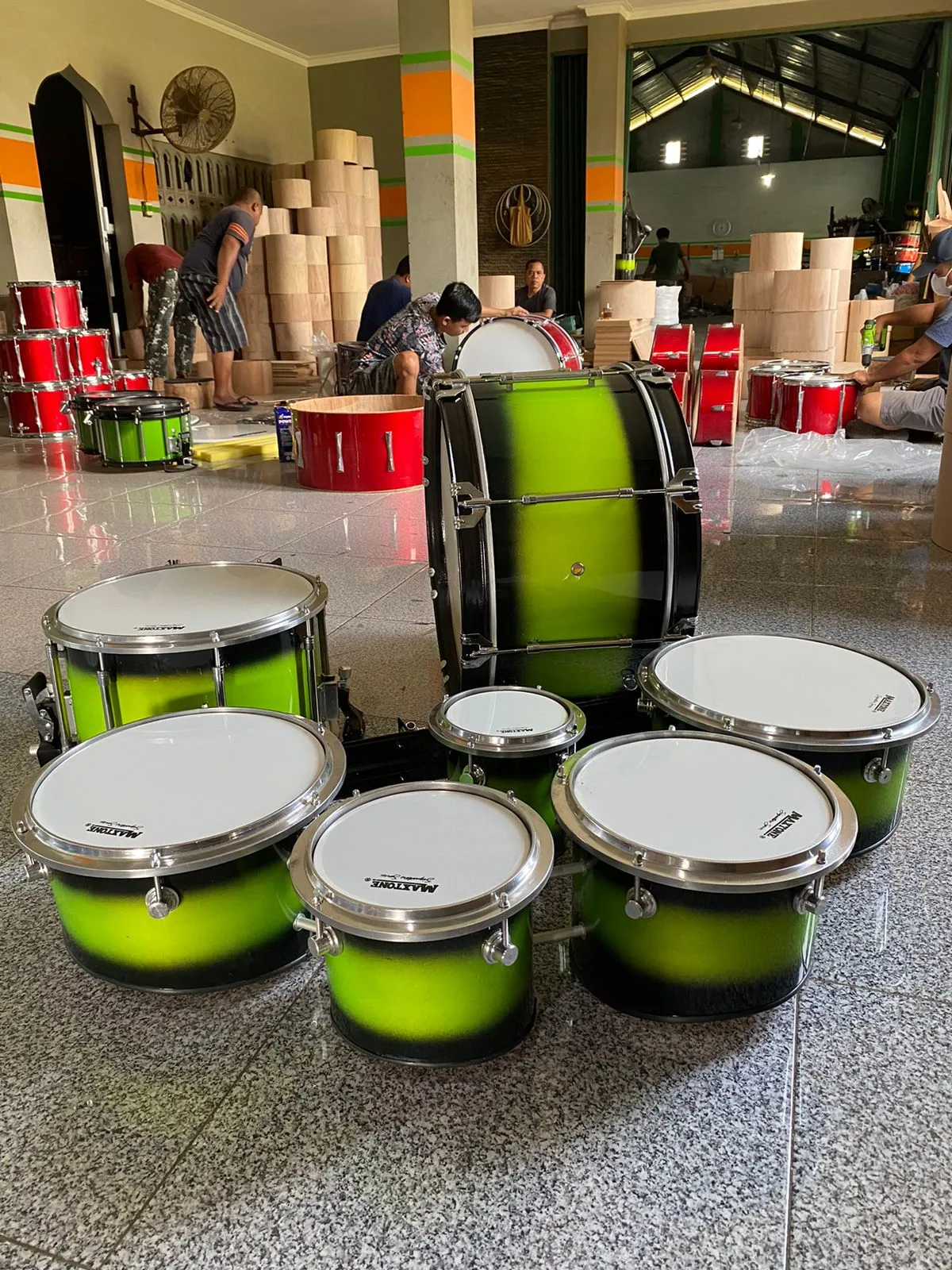ALAT MUSIK DRUMBAND BERKUALITAS LANGSUNG DARI PENGRAJIN YOGYAKARTA