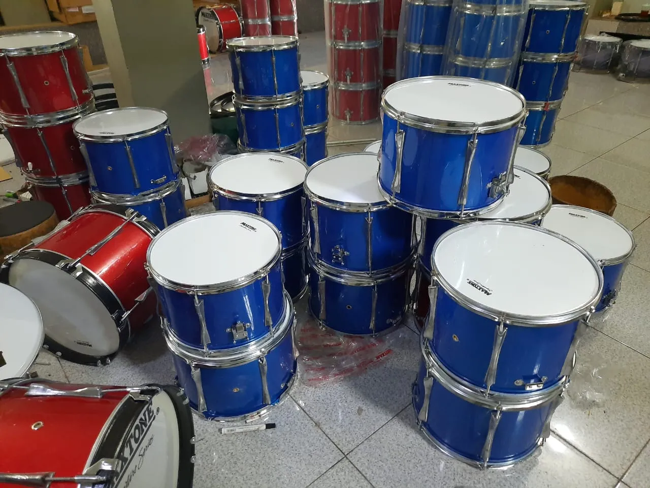 PERLENGKAPAN DRUMBAND BERKUALITAS UNTUK SEKOLAH DAN KOMUNITAS DI INDONESIA